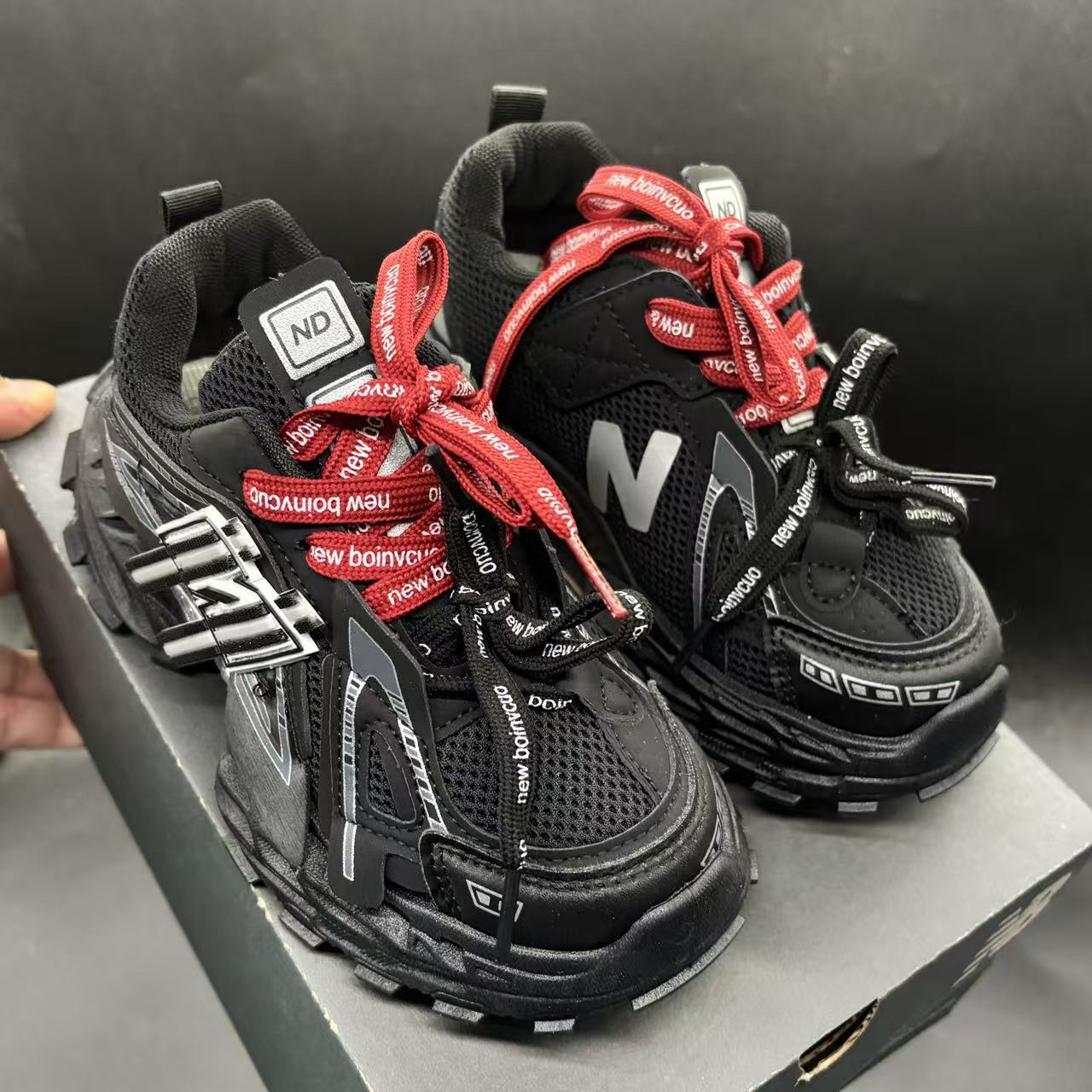 Children's shoes child
